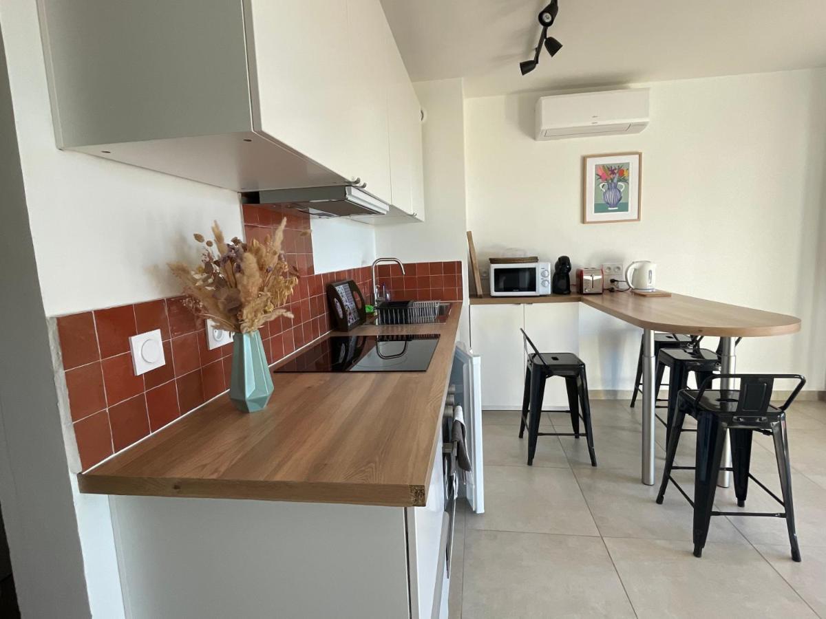 Appartement Cosy Vue Mer A 50 M De La Plage - Refait A Neuf Et Climatise Le Pradet Exteriér fotografie